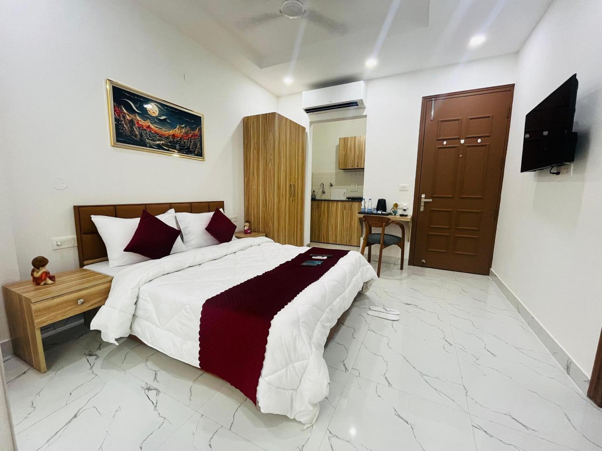 The Lodgers Studio Apartment Infront Of Artemis Hospital Gurugram Gurgáon Exteriér fotografie