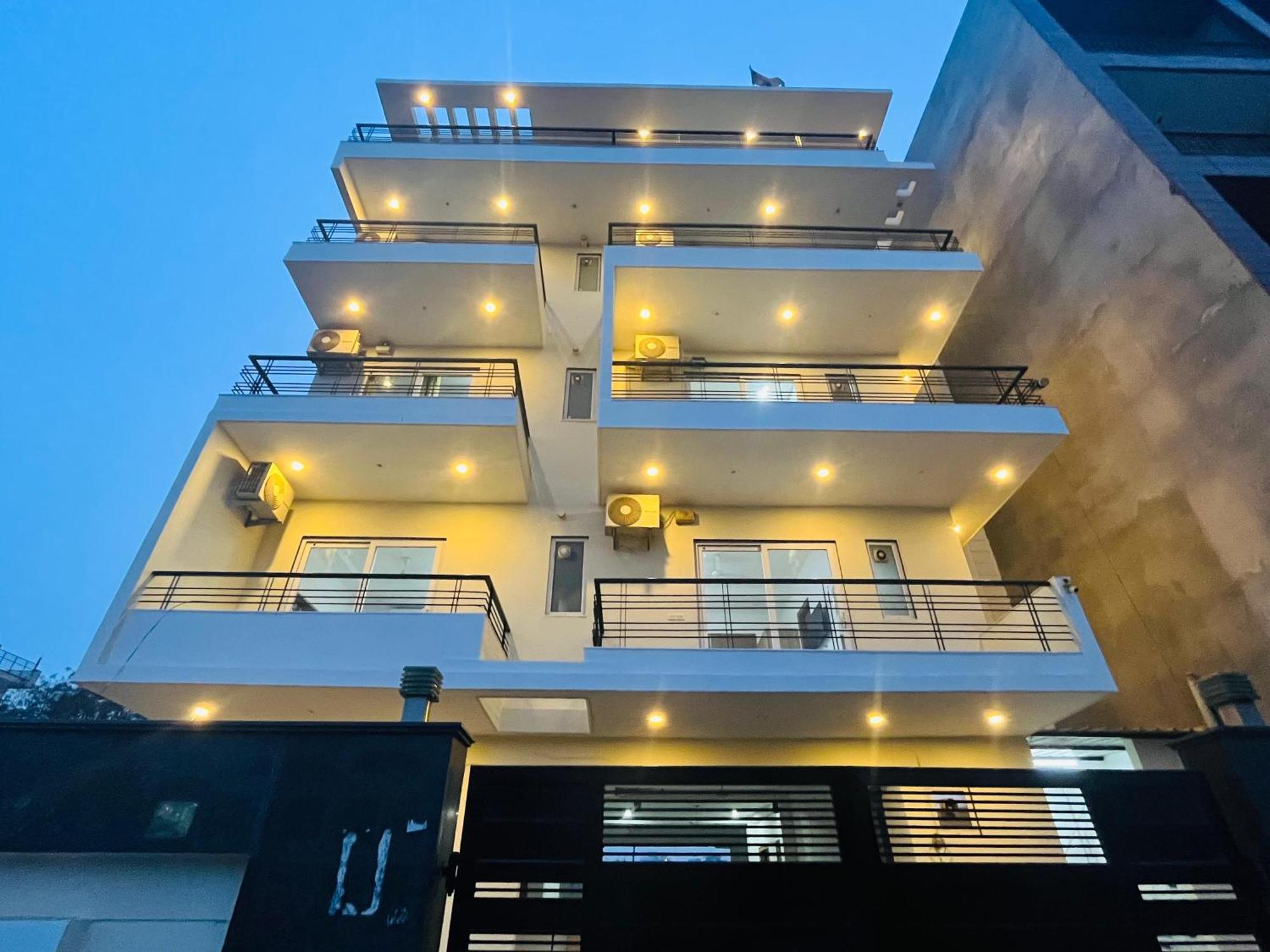 The Lodgers Studio Apartment Infront Of Artemis Hospital Gurugram Gurgáon Exteriér fotografie