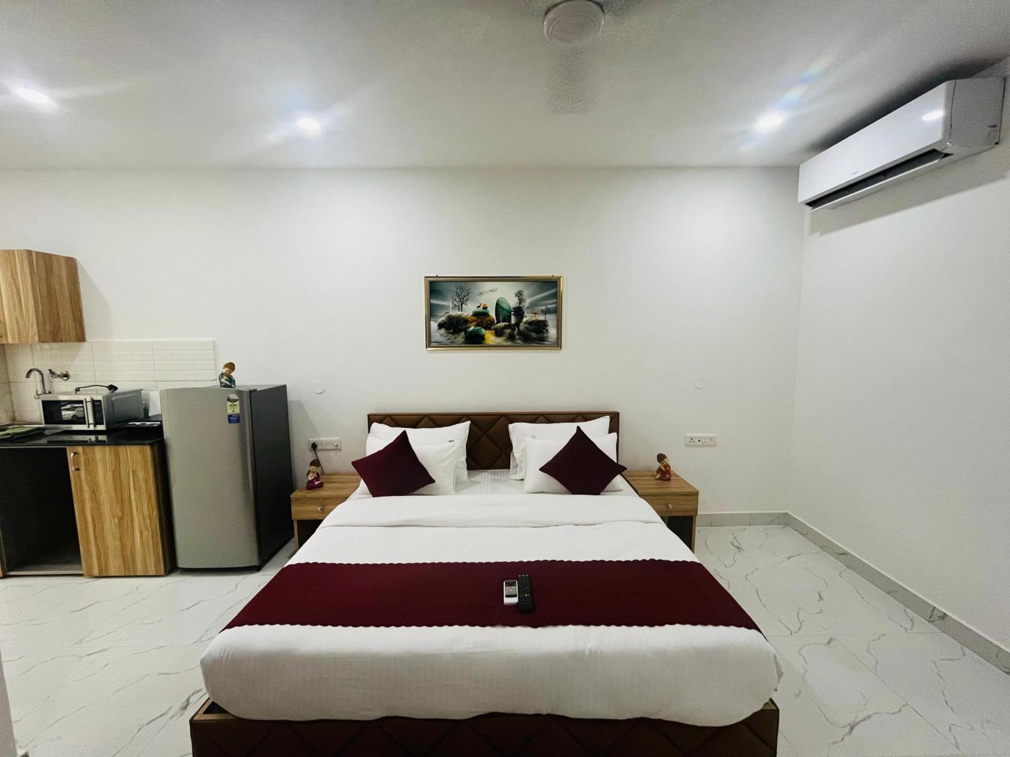 The Lodgers Studio Apartment Infront Of Artemis Hospital Gurugram Gurgáon Exteriér fotografie