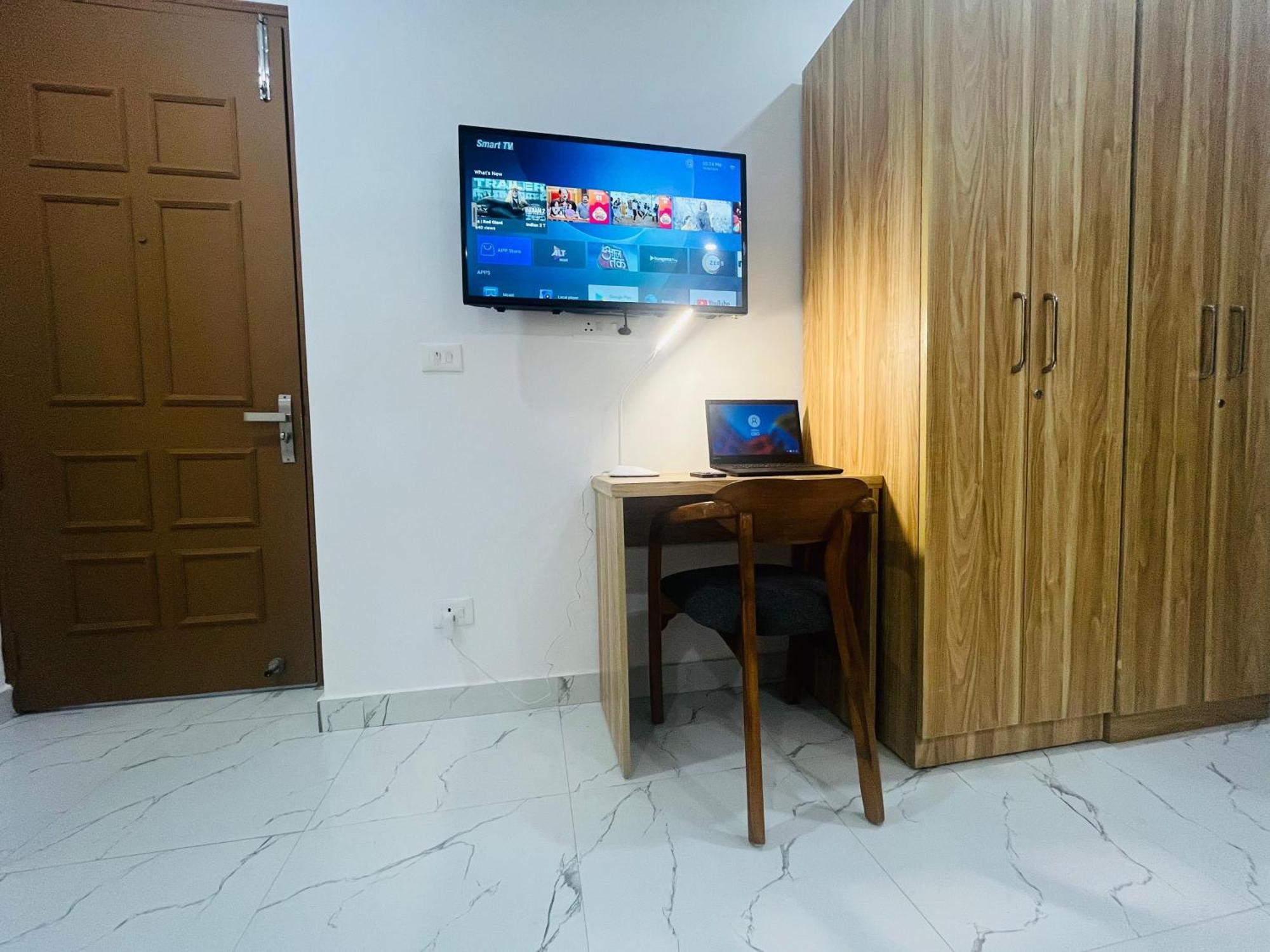 The Lodgers Studio Apartment Infront Of Artemis Hospital Gurugram Gurgáon Exteriér fotografie