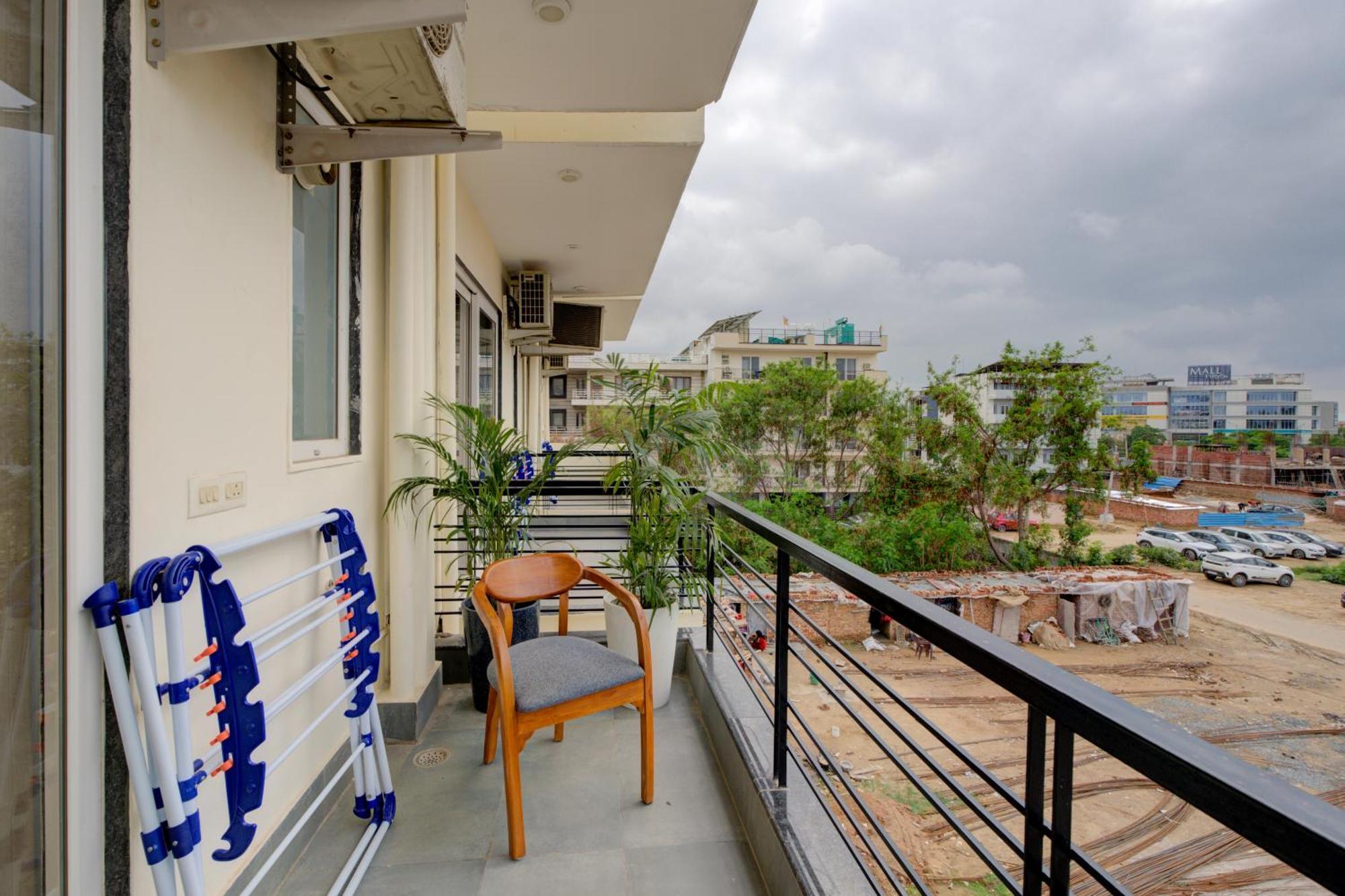 The Lodgers Studio Apartment Infront Of Artemis Hospital Gurugram Gurgáon Exteriér fotografie