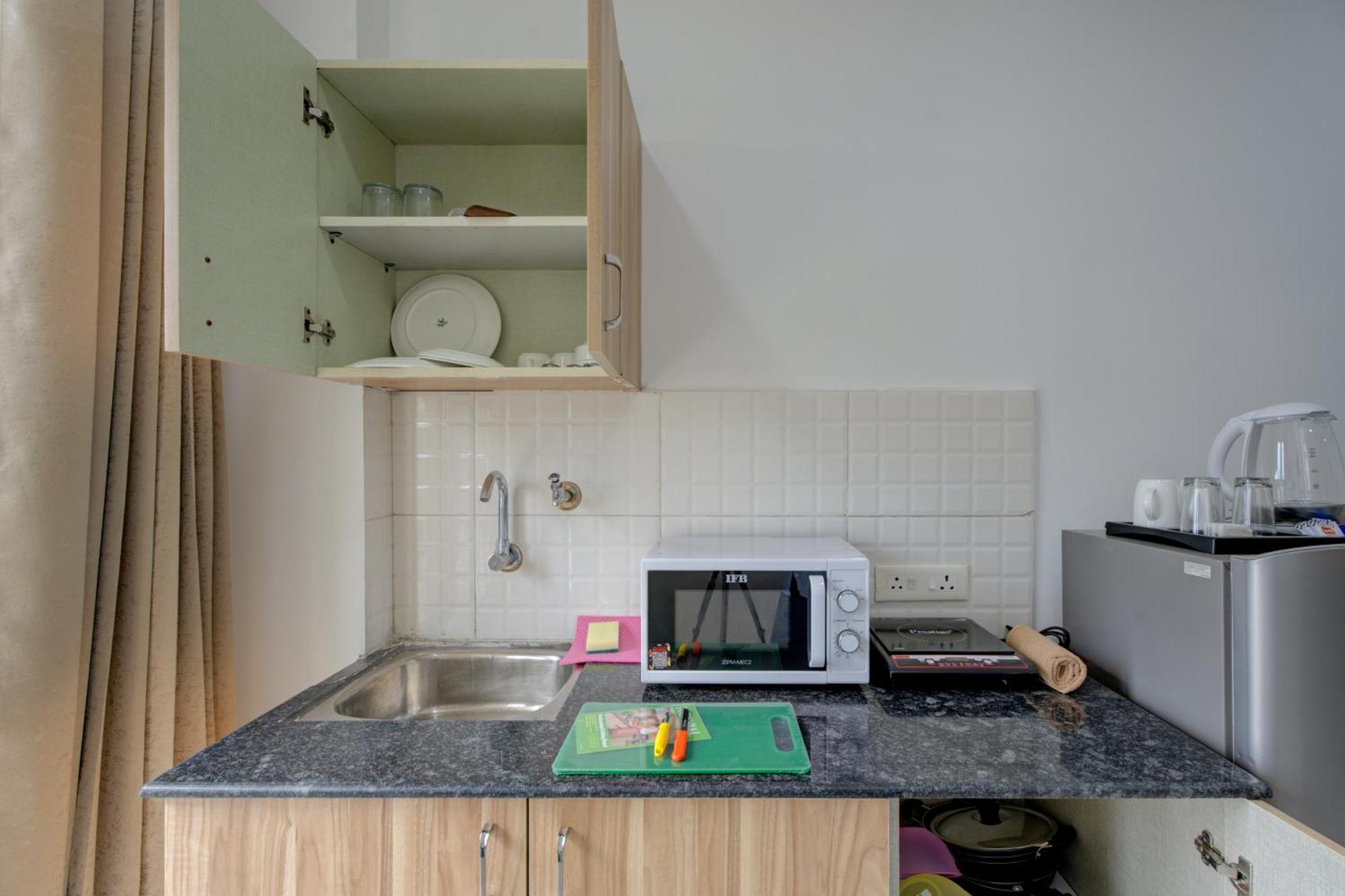 The Lodgers Studio Apartment Infront Of Artemis Hospital Gurugram Gurgáon Exteriér fotografie