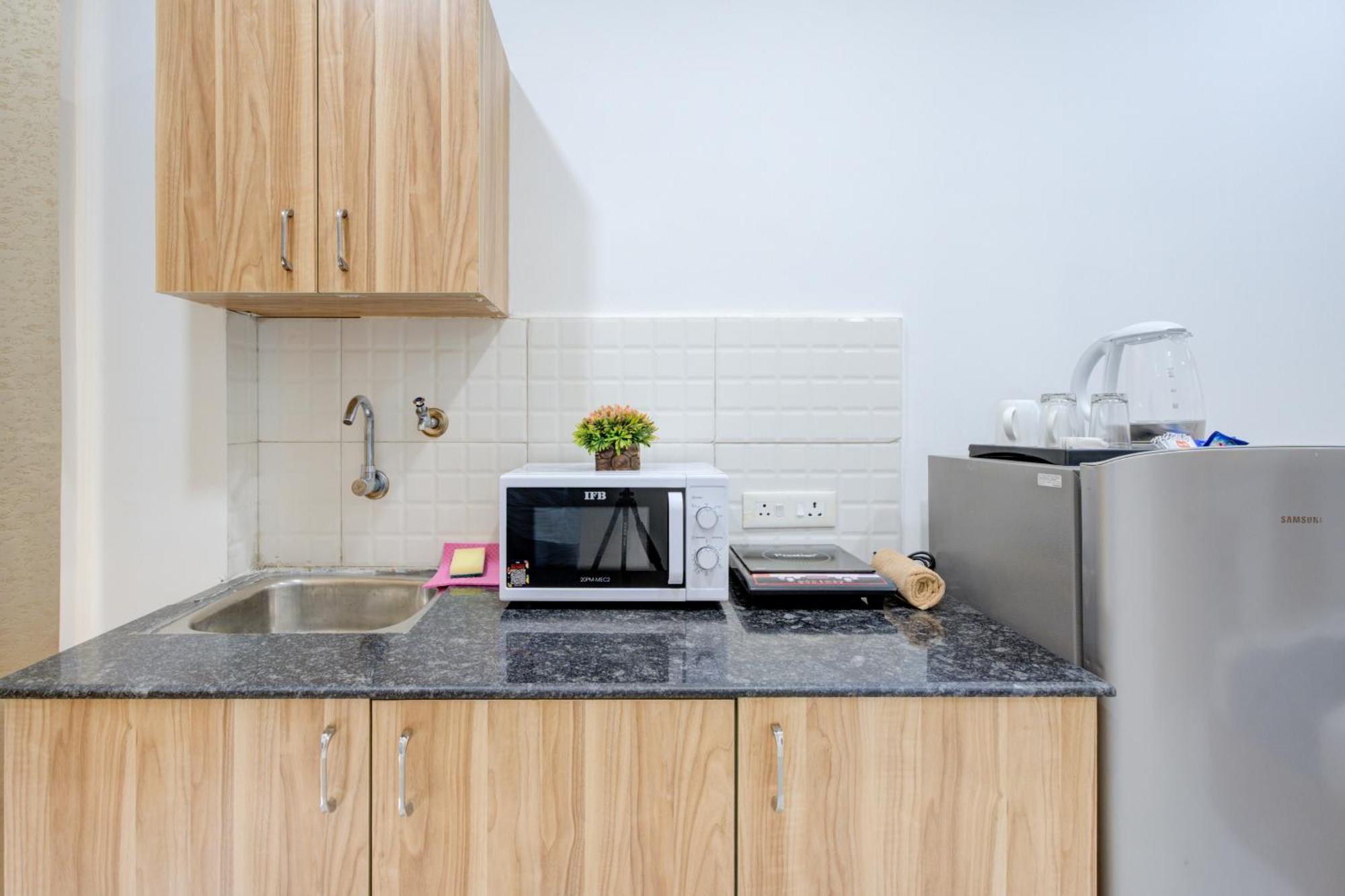 The Lodgers Studio Apartment Infront Of Artemis Hospital Gurugram Gurgáon Exteriér fotografie