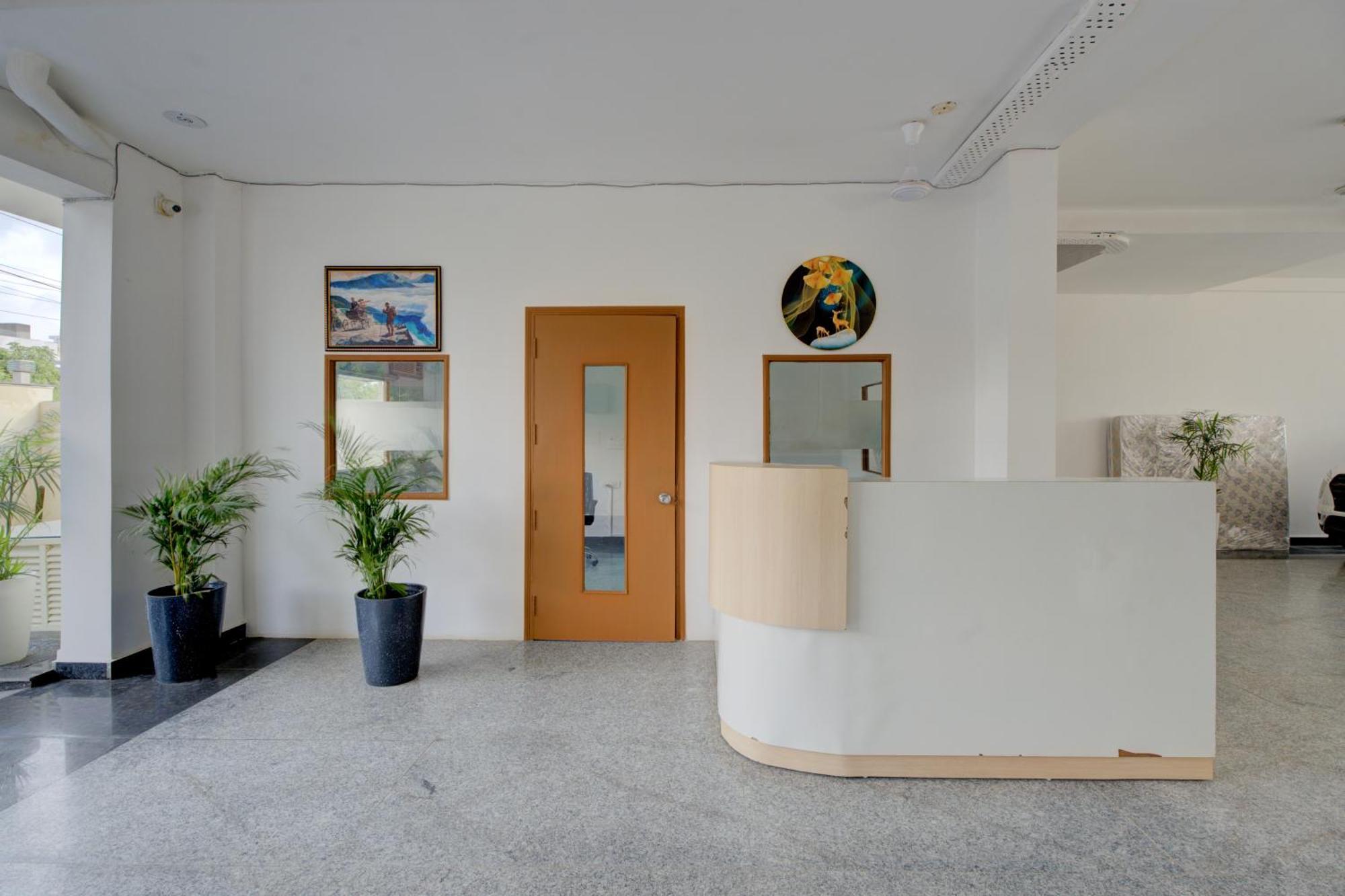 The Lodgers Studio Apartment Infront Of Artemis Hospital Gurugram Gurgáon Exteriér fotografie